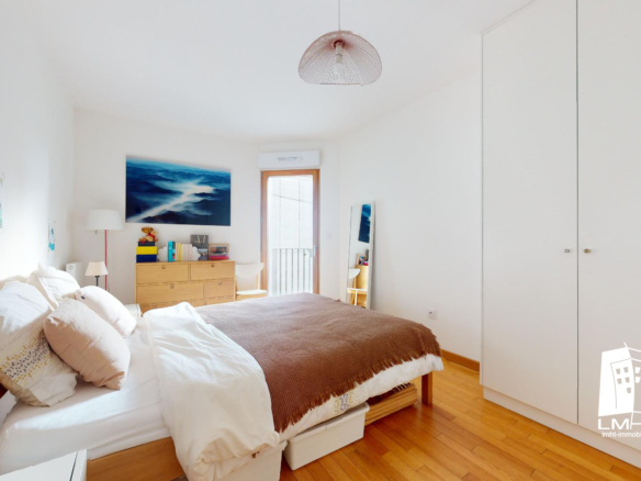 Appartement T3 de 68 m² + Parking à Boulogne-Billancourt