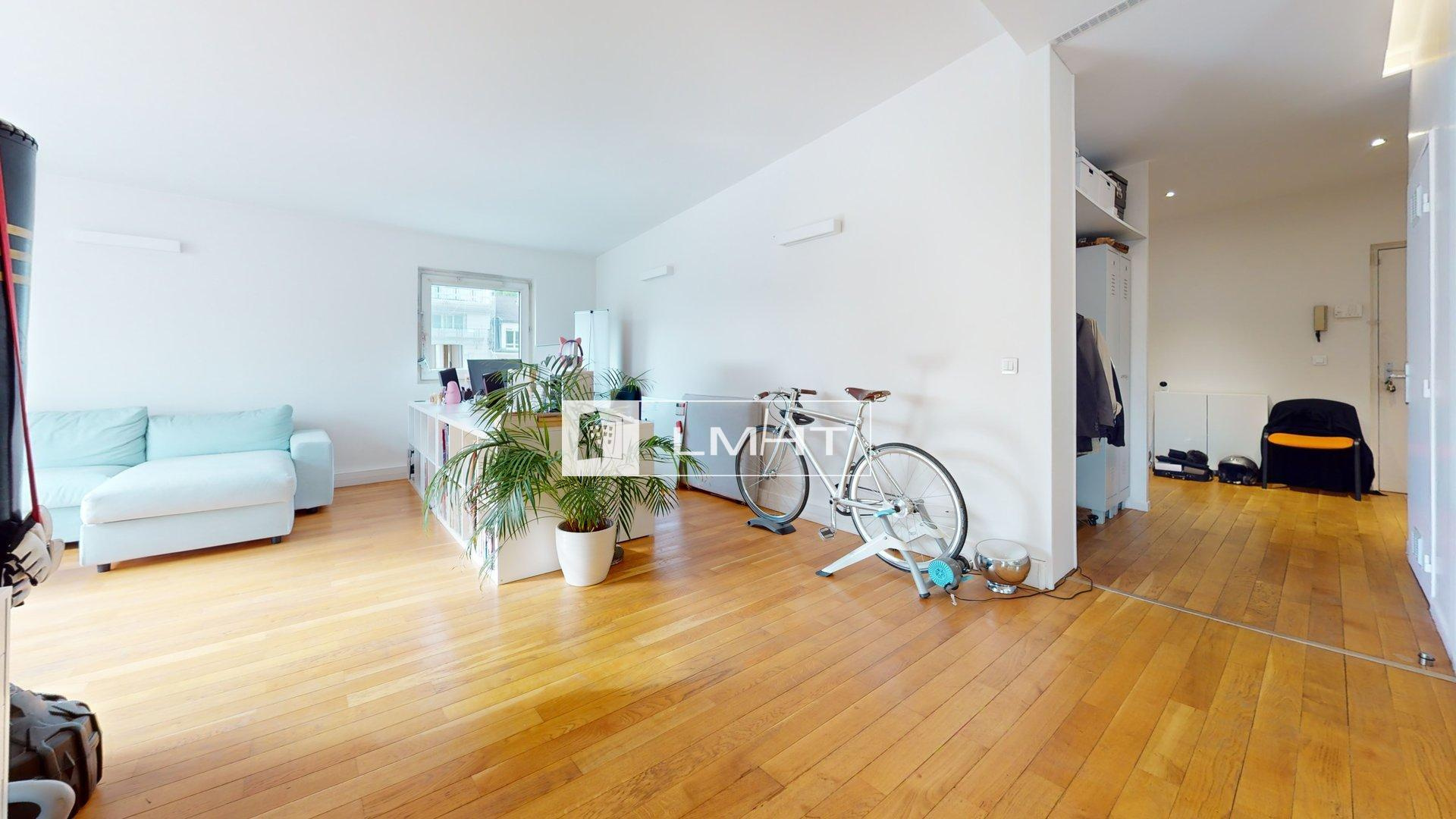 Appartement T3 de 81m2 + Terrasse à Sèvres