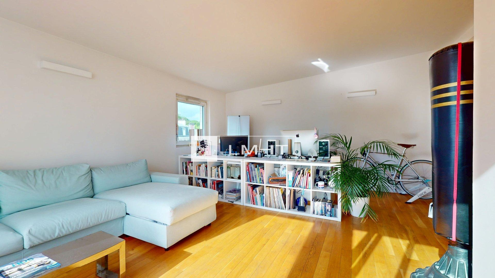 Appartement T3 de 81m2 + Terrasse à Sèvres