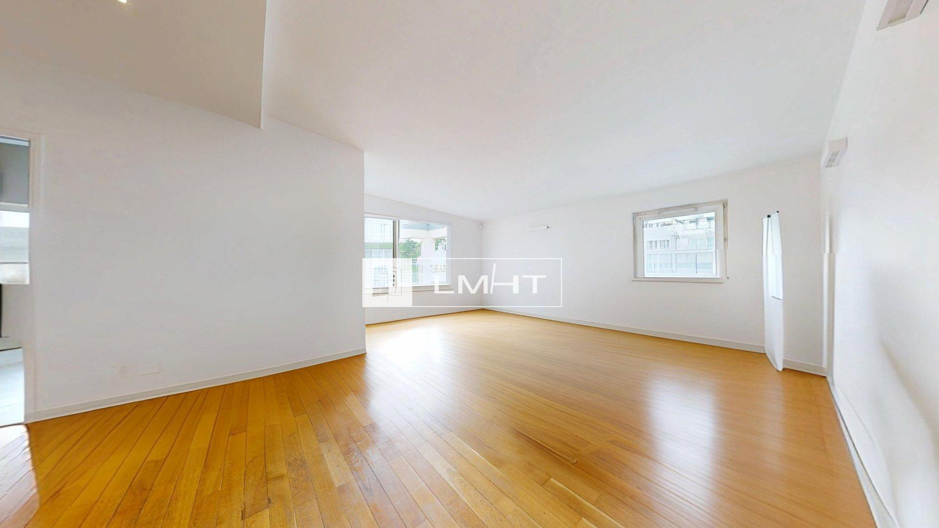 Appartement T3 de 81m2 + Terrasse à Sèvres