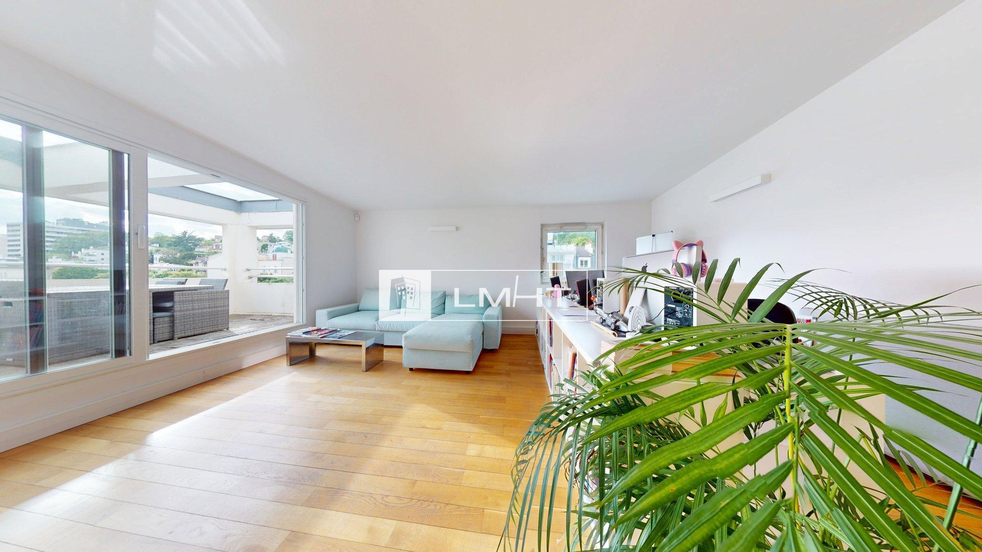 Appartement T3 de 81m2 + Terrasse à Sèvres